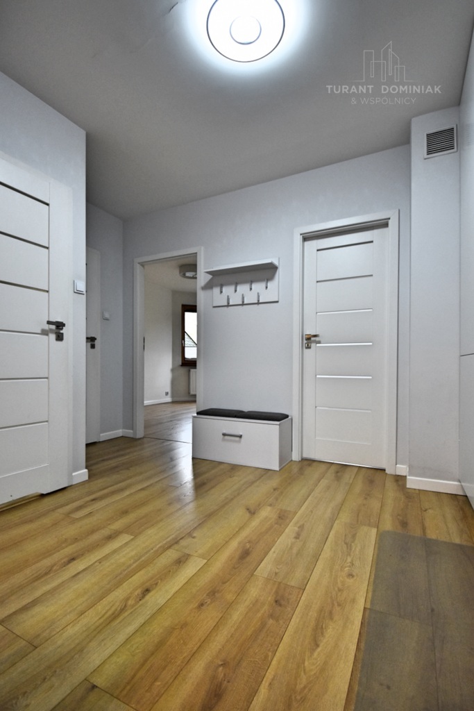 Trzypokojowe mieszkanie z ogródkiem i garażem (11)