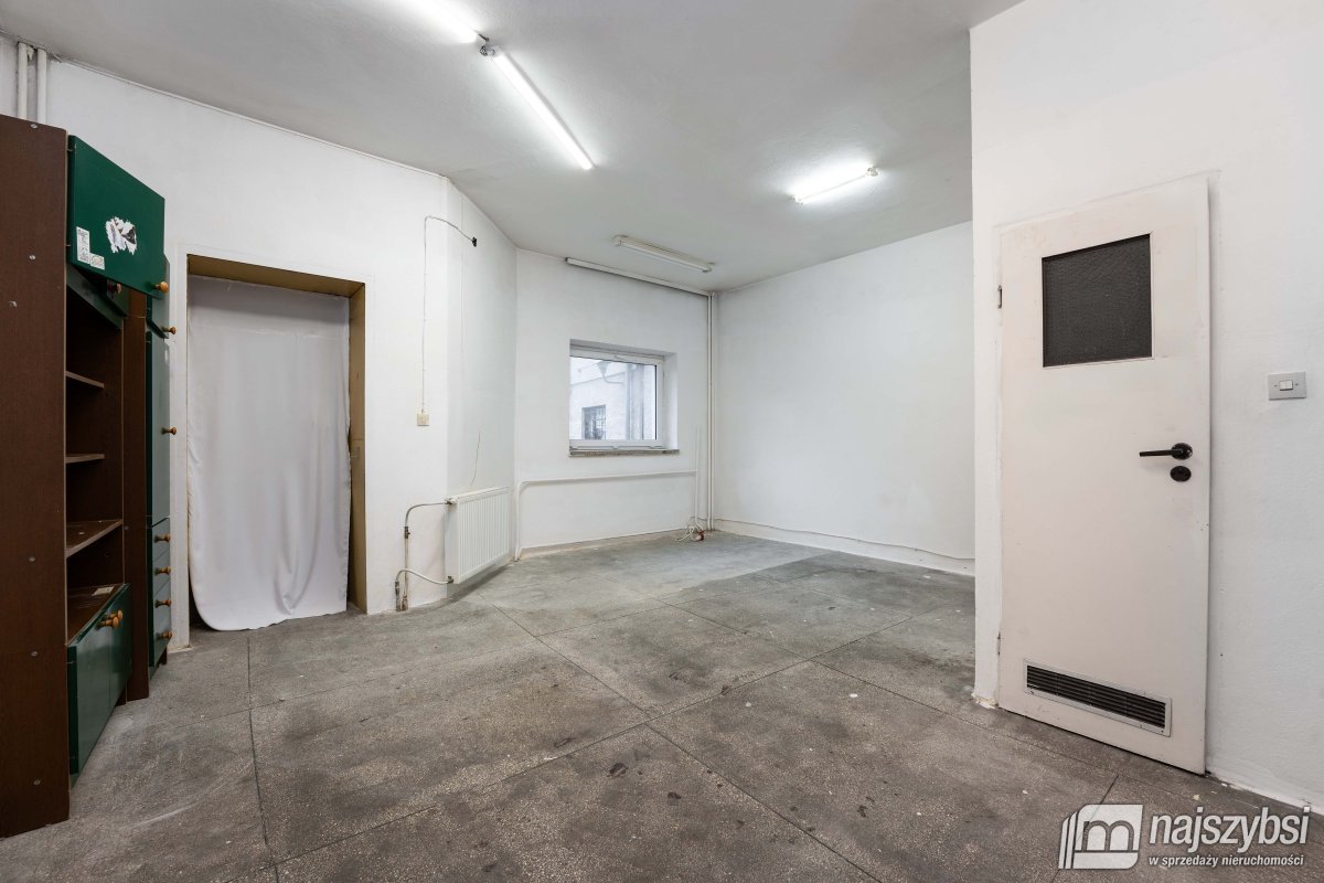 KOŁOBRZEG CENTRUM - LOKAL 66 M2 NA SPRZEDAŻ (5)