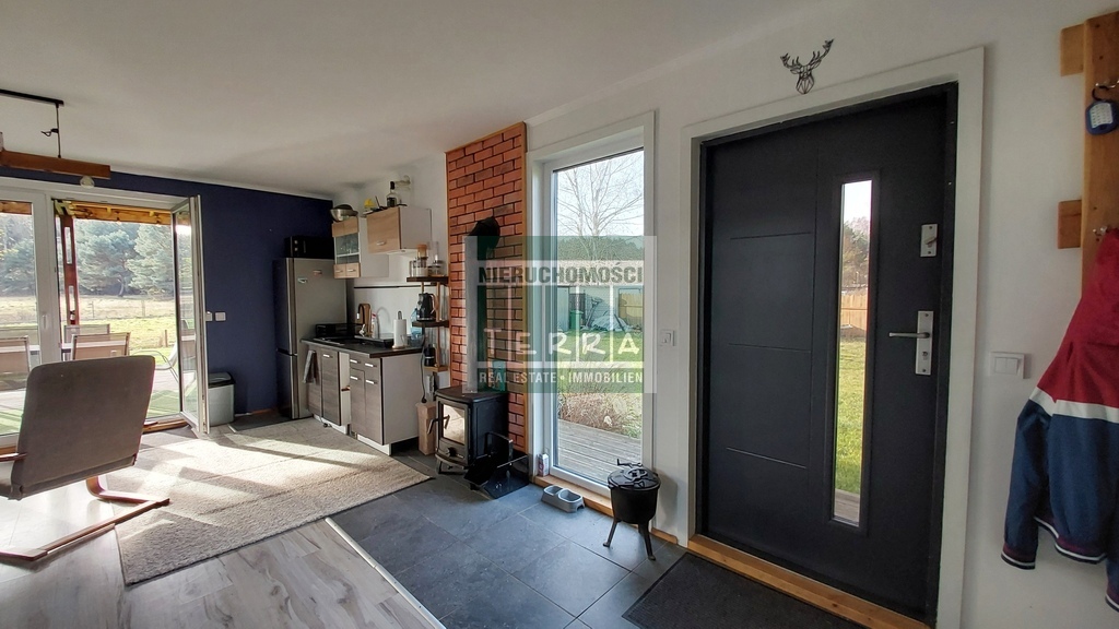 Działka z domkiem letniskowym w Bronkowie. (3)