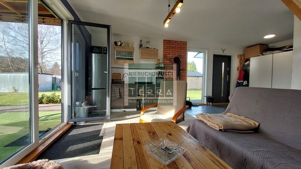 Działka z domkiem letniskowym w Bronkowie. (5)