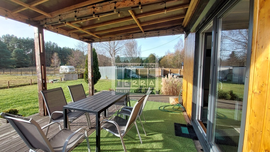 Działka z domkiem letniskowym w Bronkowie. (6)