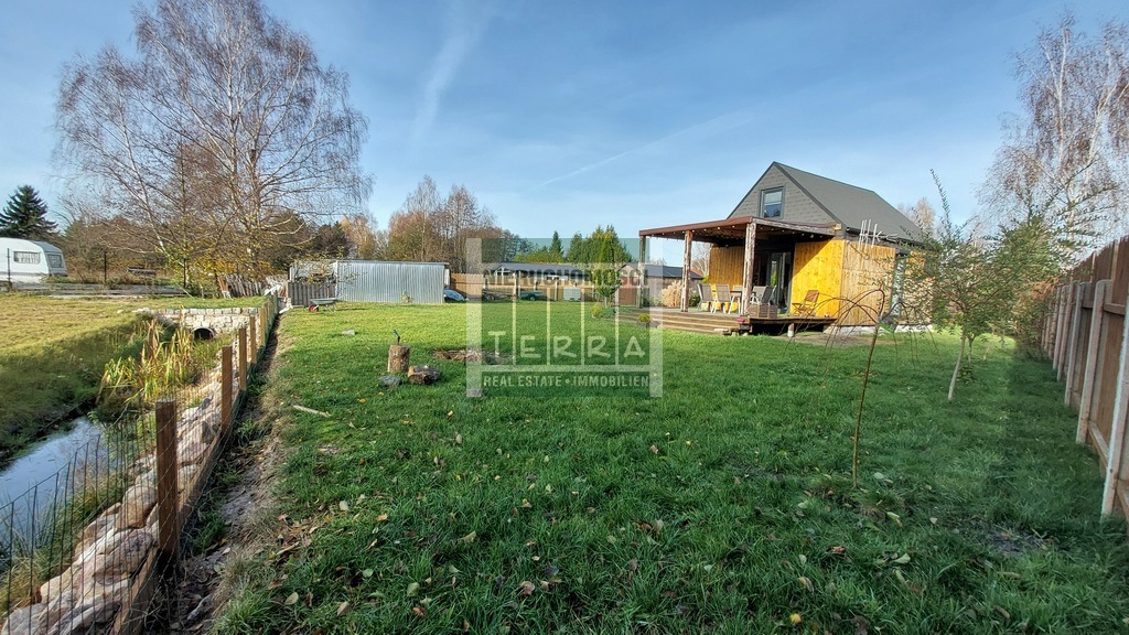 Działka z domkiem letniskowym w Bronkowie. (2)