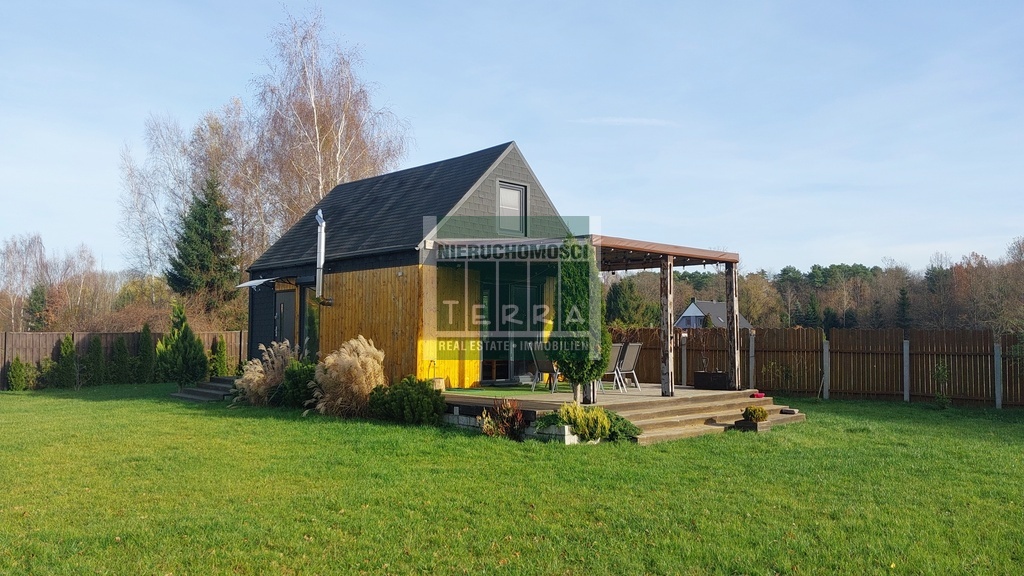 Działka z domkiem letniskowym w Bronkowie. (27)