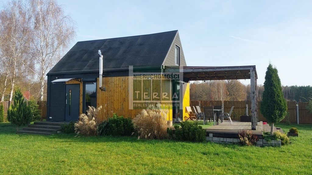 Działka z domkiem letniskowym w Bronkowie. (28)