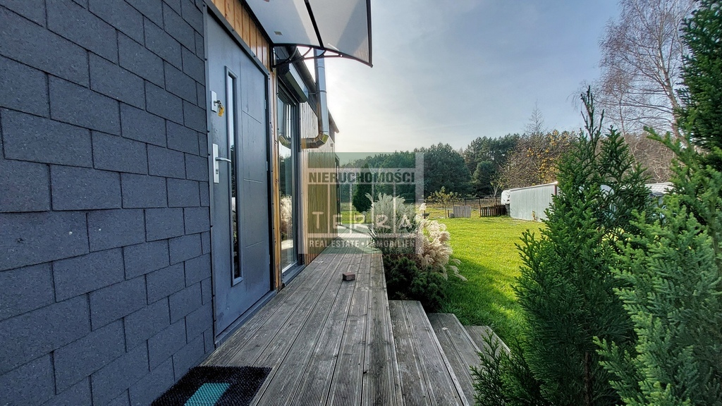 Działka z domkiem letniskowym w Bronkowie. (26)