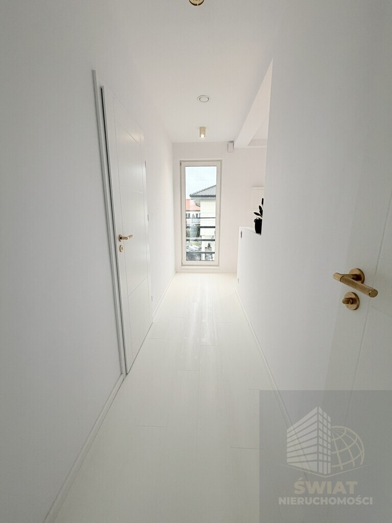 Mieszkanie bezczynszowe z niezależnym wejściem (11)