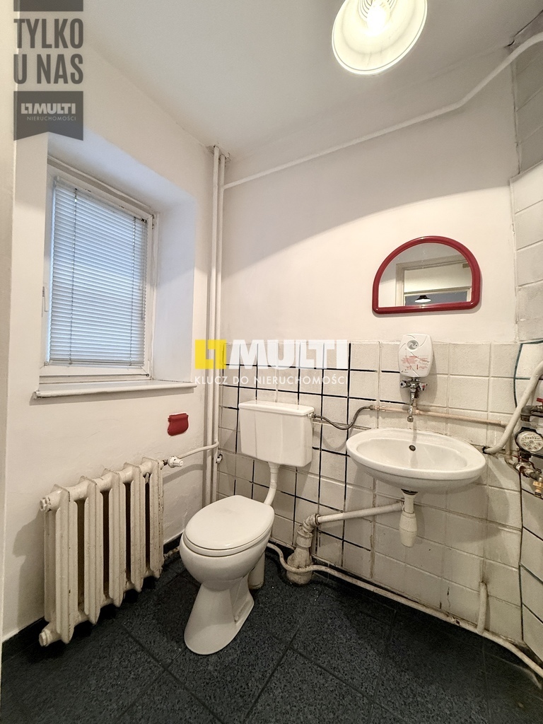 LOKAL NA SPRZEDAŻ ul. 5 Lipca DUŻE WITRYNY 59,5 m2 (6)