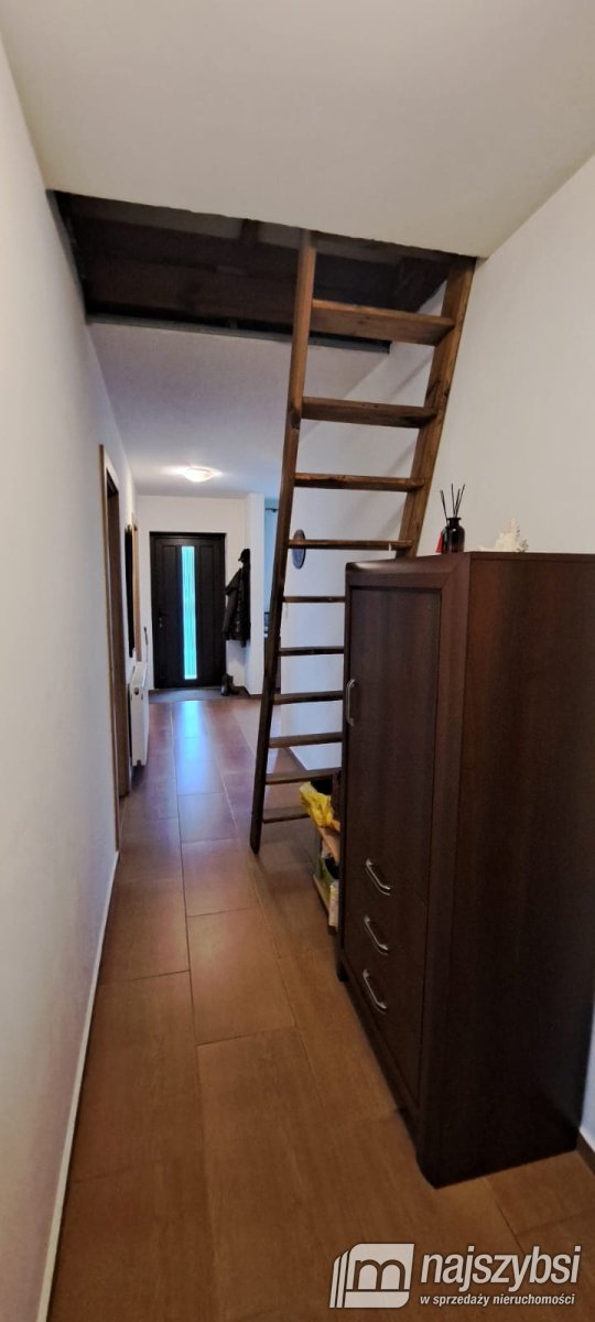 Wyszebórz - Dom w spokojnej okolicy (21)