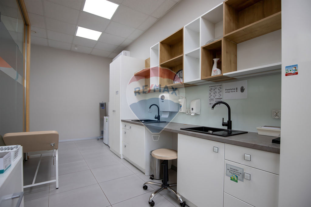 Obiekt usługowo-handlowy z parkingiem: Koszalin! (7)