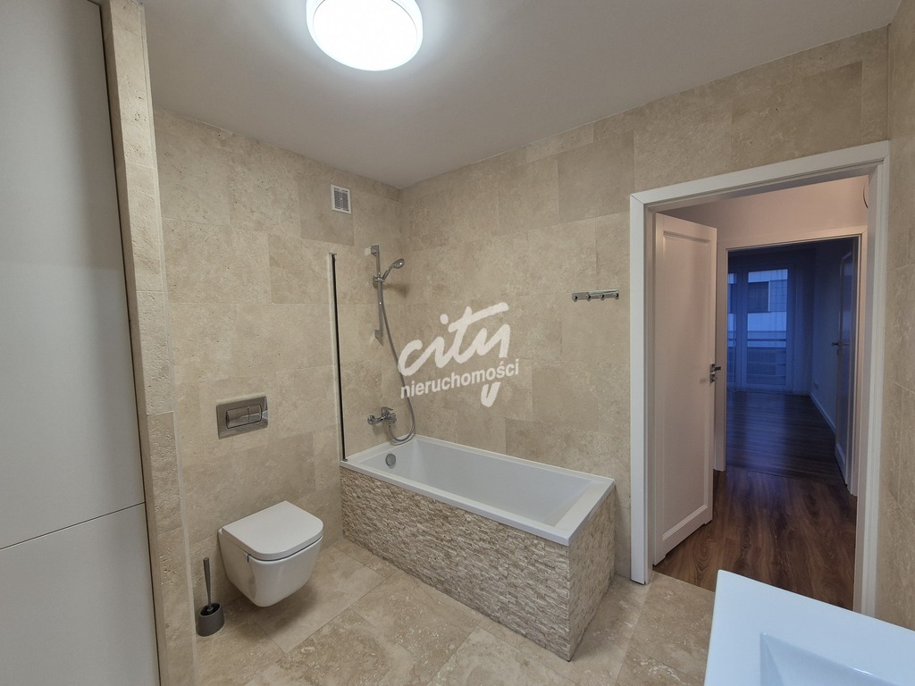 Krzekowo-Bezrzecze, skrajny segment, 4 pokoje (12)