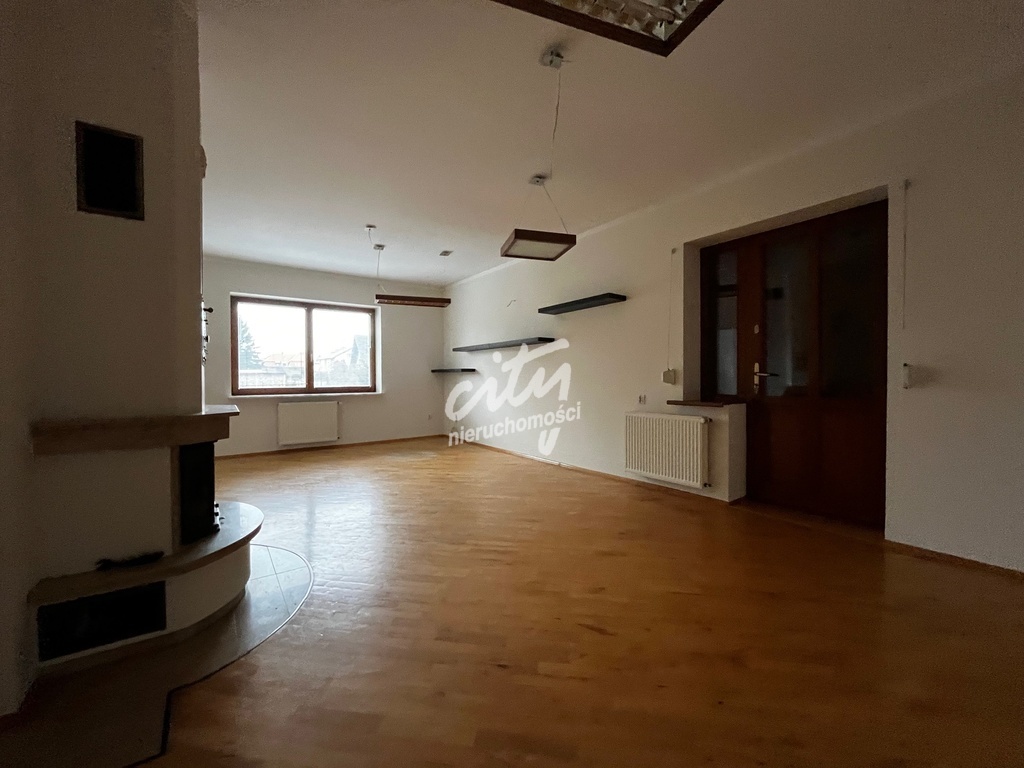 DOM NA DZIAŁALNOŚĆ NA BEZRZECZU (5)