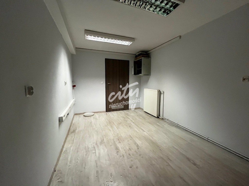 DOM NA DZIAŁALNOŚĆ NA BEZRZECZU (20)