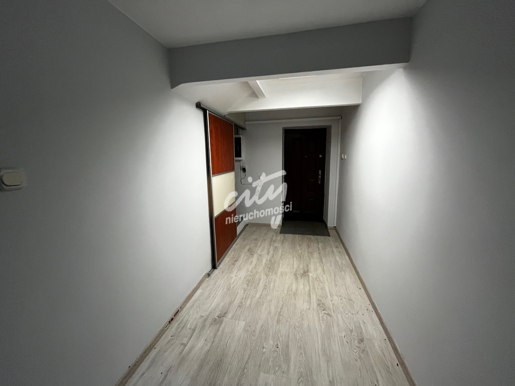 DOM NA DZIAŁALNOŚĆ NA BEZRZECZU (23)