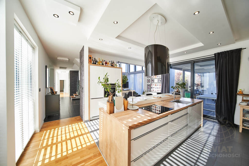 Dom dla rodziny szukającej komfortu i przestrzeni. (3)