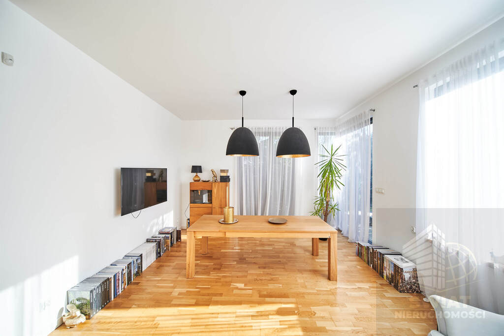 Dom dla rodziny szukającej komfortu i przestrzeni. (8)