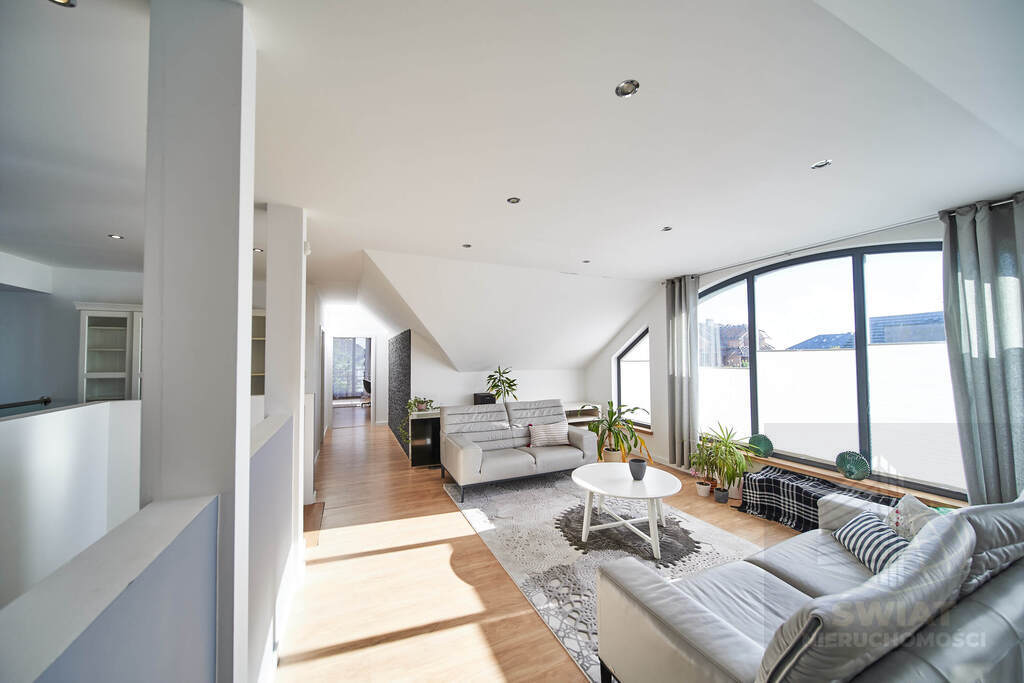 Dom dla rodziny szukającej komfortu i przestrzeni. (17)