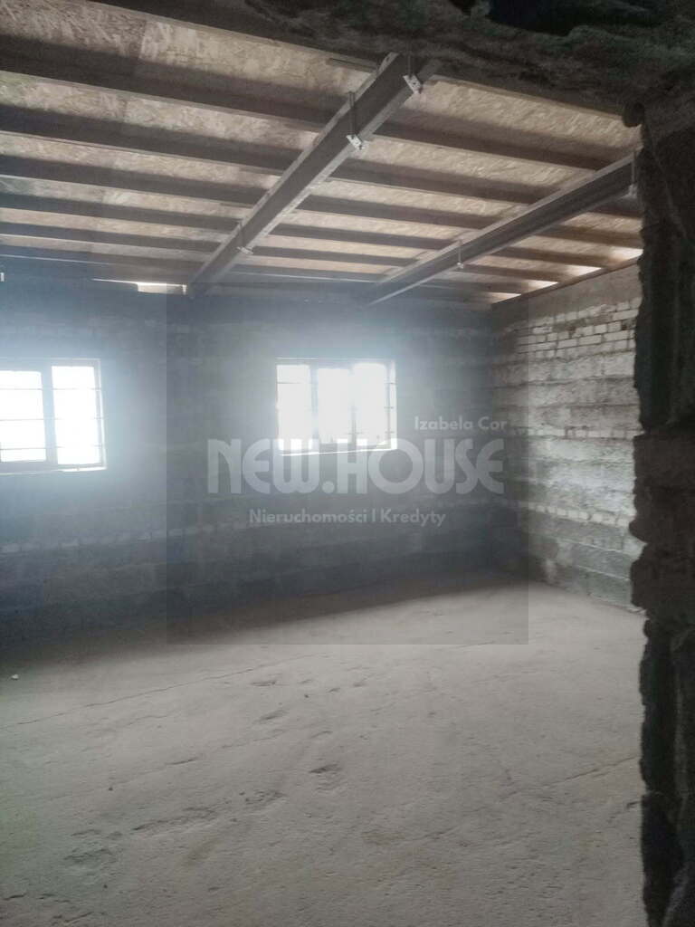 Duża działka rolna zabudowana budynkiem (7)