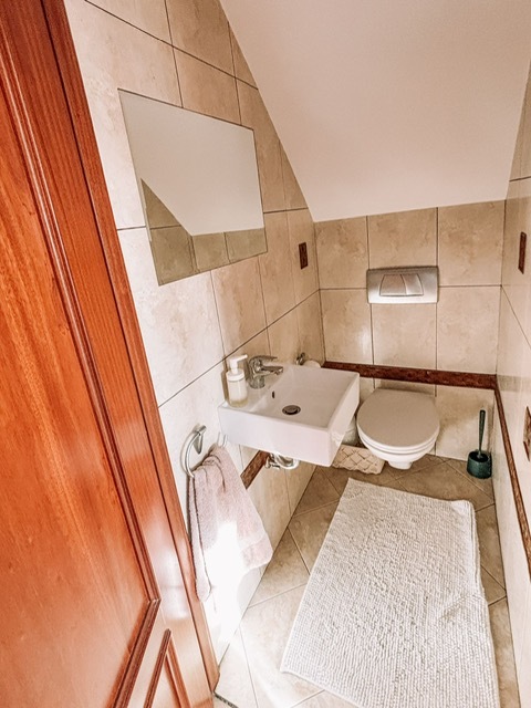 na sprzedaż dom nad jeziorem z linia brzegową (9)