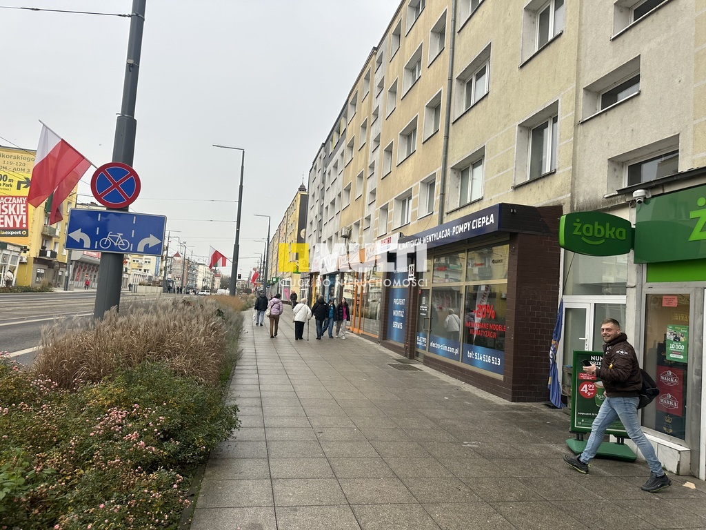 Atrakcyjny lokal w Centrum (12)