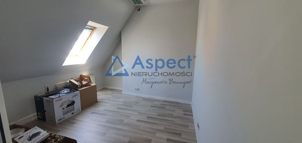 Tani, duży lokal biurowy na Starówce (9)