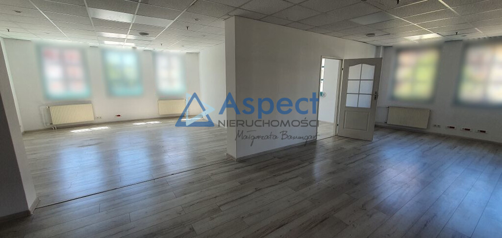 Tani, duży lokal biurowy na Starówce (4)