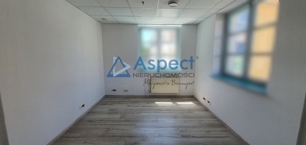 Tani, duży lokal biurowy na Starówce (7)