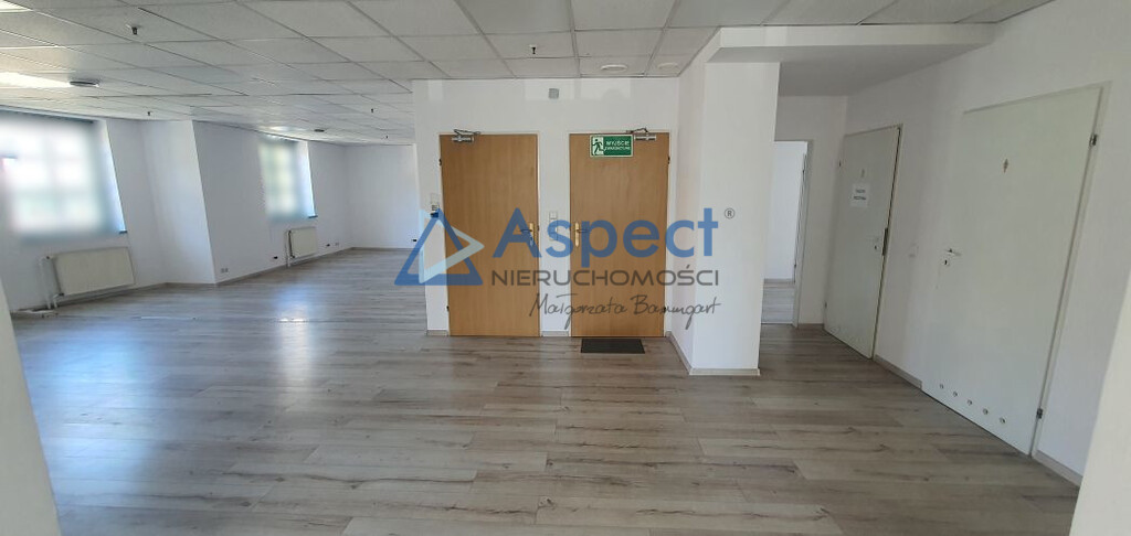 Tani, duży lokal biurowy na Starówce (14)