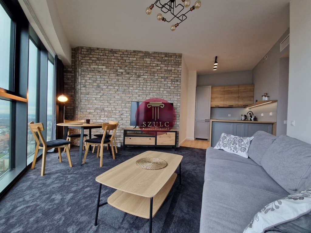 Na  wynajem komfortowy apartament w sercu miasta. (1)