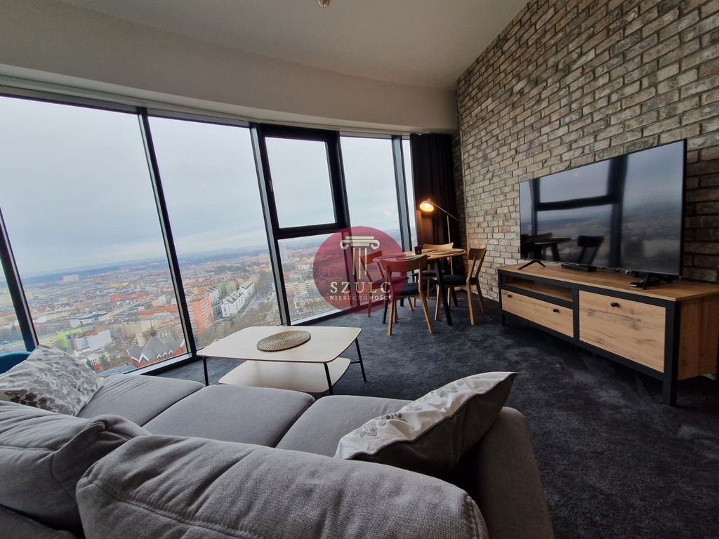 Na  wynajem komfortowy apartament w sercu miasta. (2)