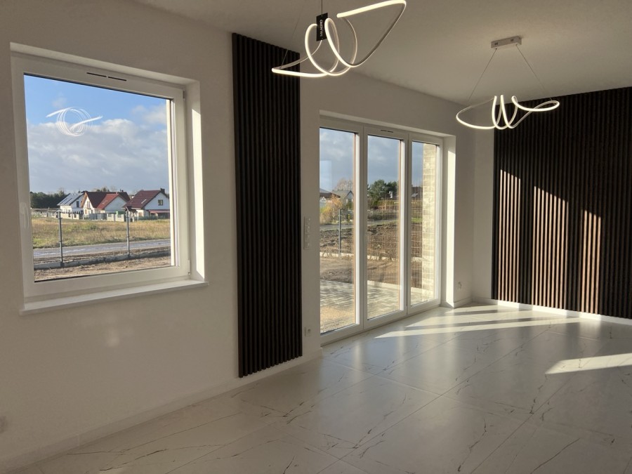 Piękny Wyjątkowy Nowy Dom W Grzędzicach (2)