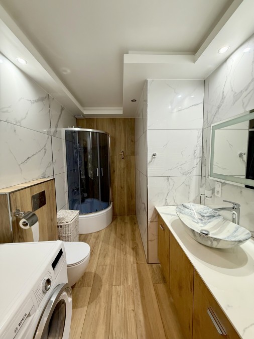 Mieszkanie ścisłe centrum,winda,miejsce postojowe. (9)