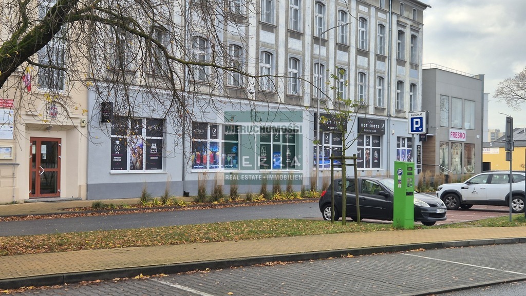 LOKAL USŁUGOWY W CENTRUM MIASTA (3)