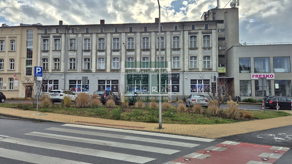 LOKAL USŁUGOWY W CENTRUM MIASTA (4)