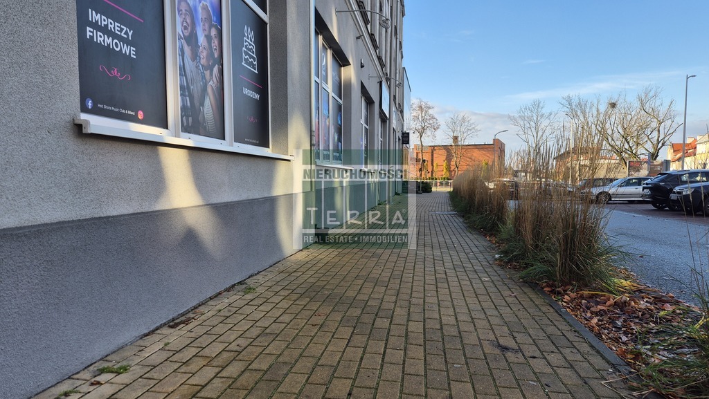 LOKAL USŁUGOWY W CENTRUM MIASTA (7)