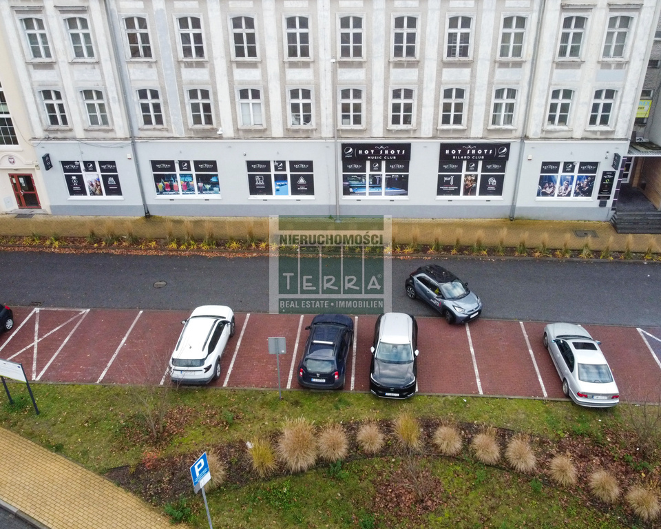 LOKAL USŁUGOWY W CENTRUM MIASTA (6)