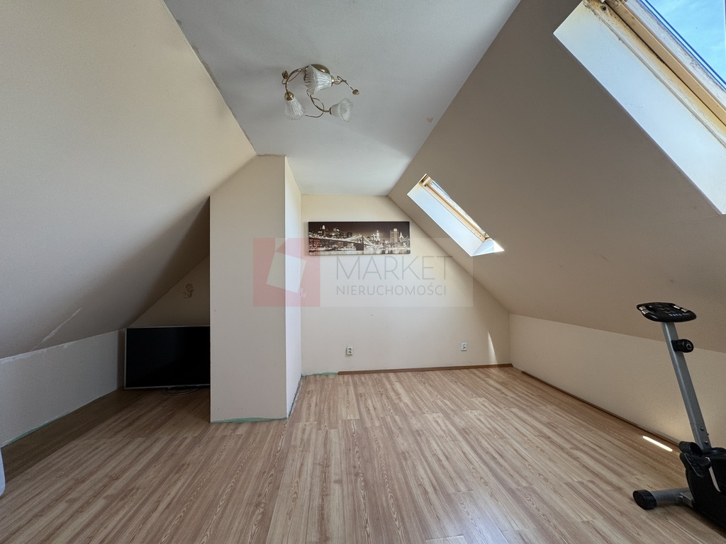 Piękne mieszkanie 4 pok., 2 poziomowe w Stepnicy (16)