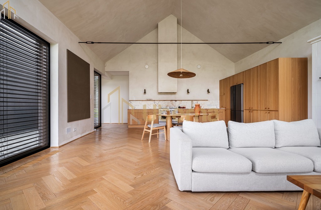 Unikatowy dom łączący ekologię i świetny styl (9)