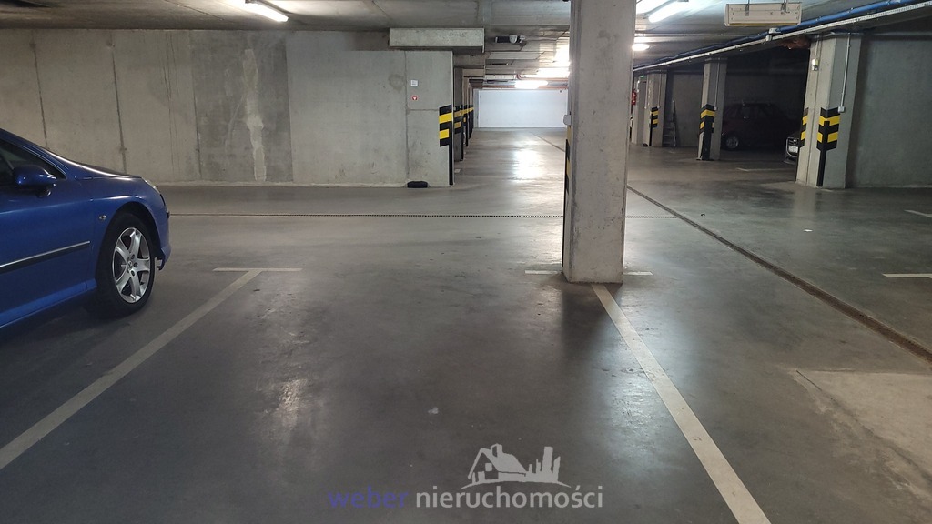 Miejsce postojowe w garażu podziemnym (2)