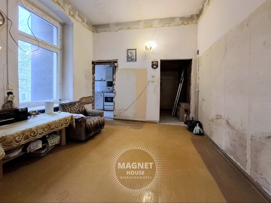 Kawalerka w Centrum do remontu (12)