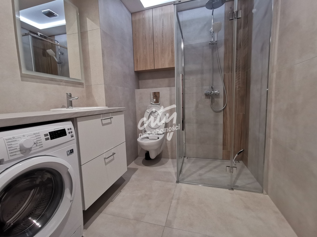 Dla Ciebie! Bądź 1. Najemcą! 2 pokoje z balkonem. (7)