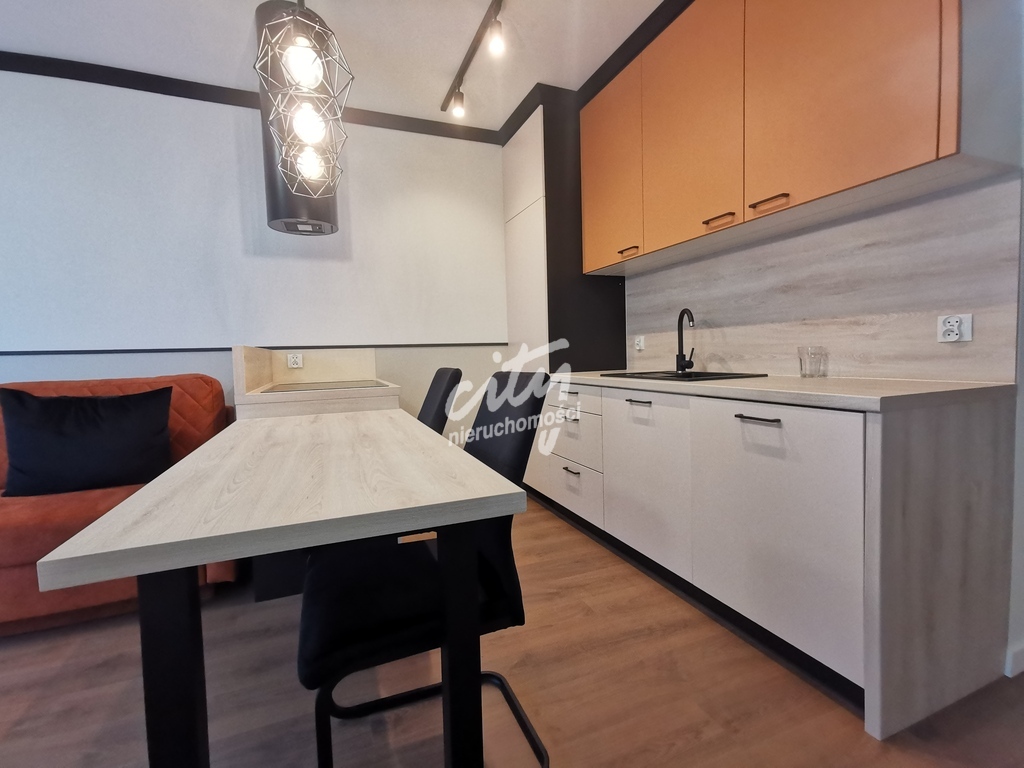 Dla Ciebie! Bądź 1. Najemcą! 2 pokoje z balkonem. (4)