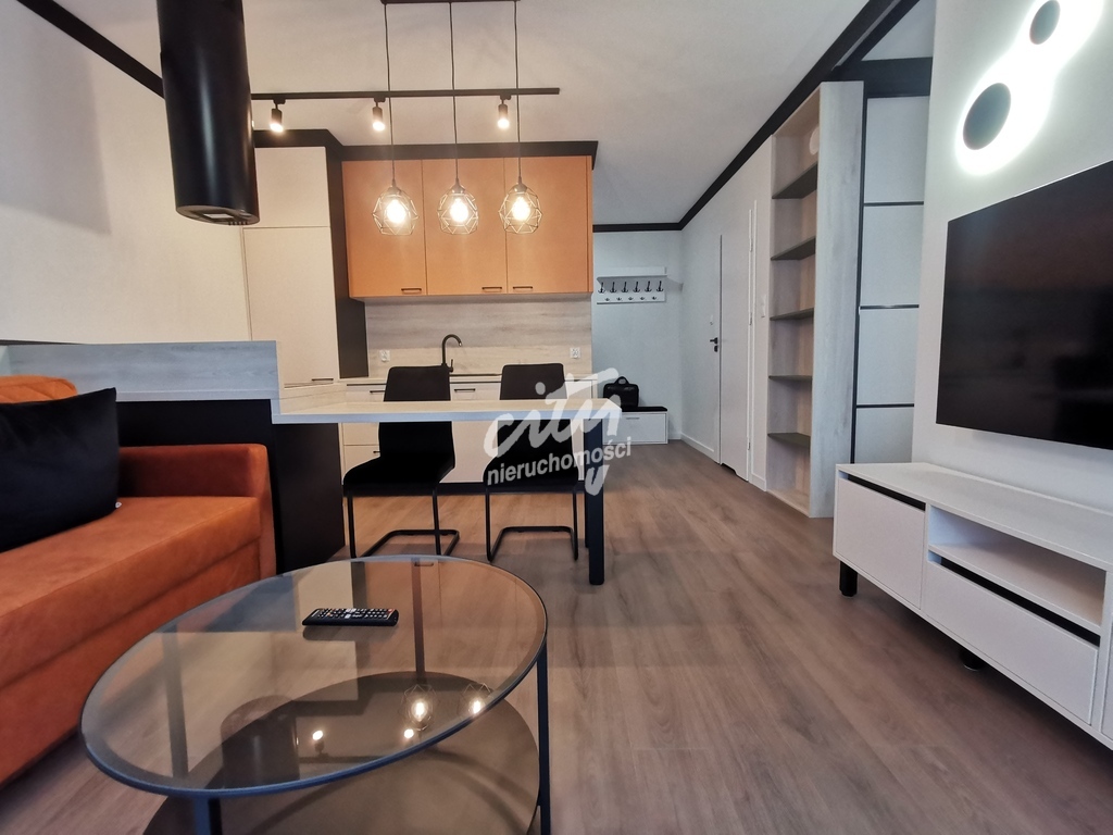 Dla Ciebie! Bądź 1. Najemcą! 2 pokoje z balkonem. (2)