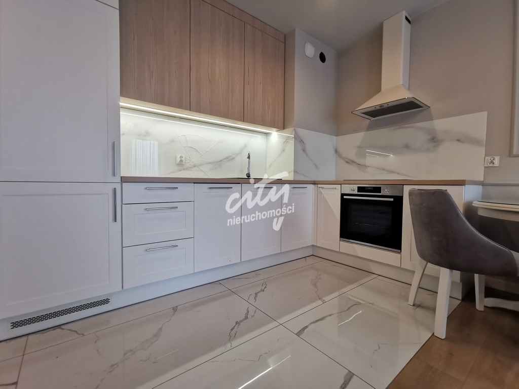 Nova II. Wsyoski standard. 2 pokoje, balkon. (4)