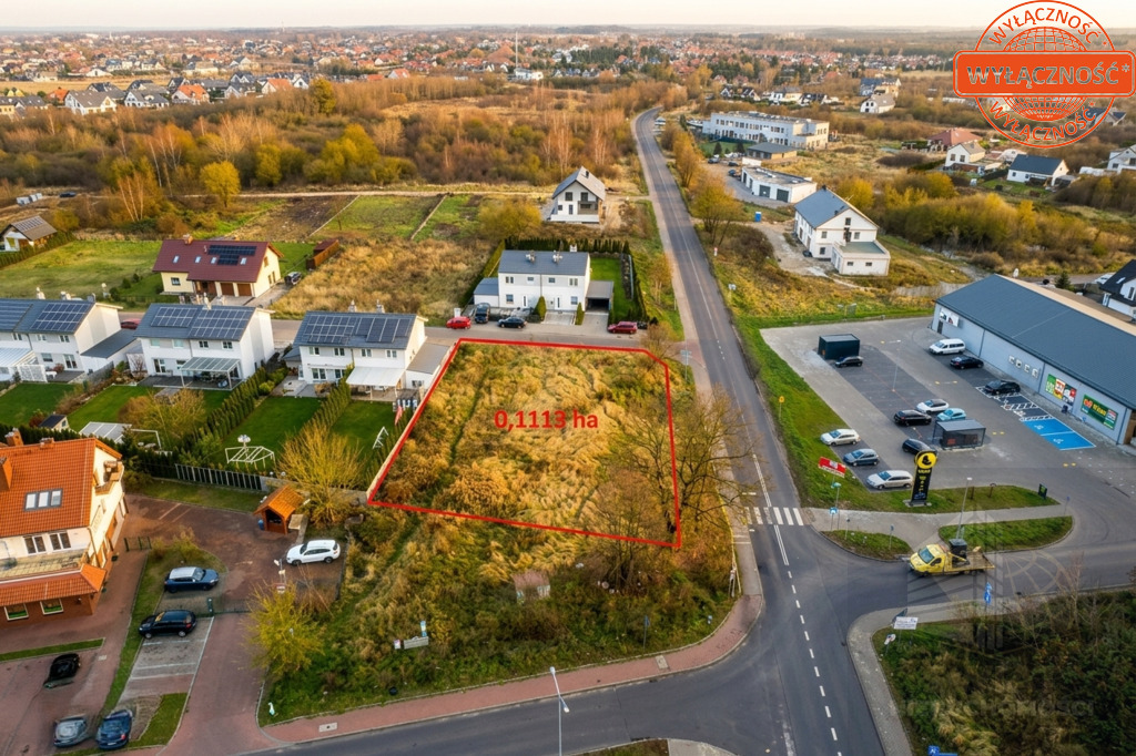 Atrakcyjna działka w Bezrzeczu, pełne uzbrojenie (1)