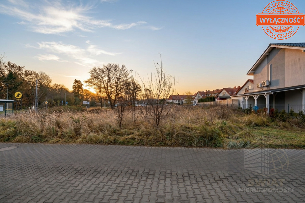 Atrakcyjna działka w Bezrzeczu, pełne uzbrojenie (4)