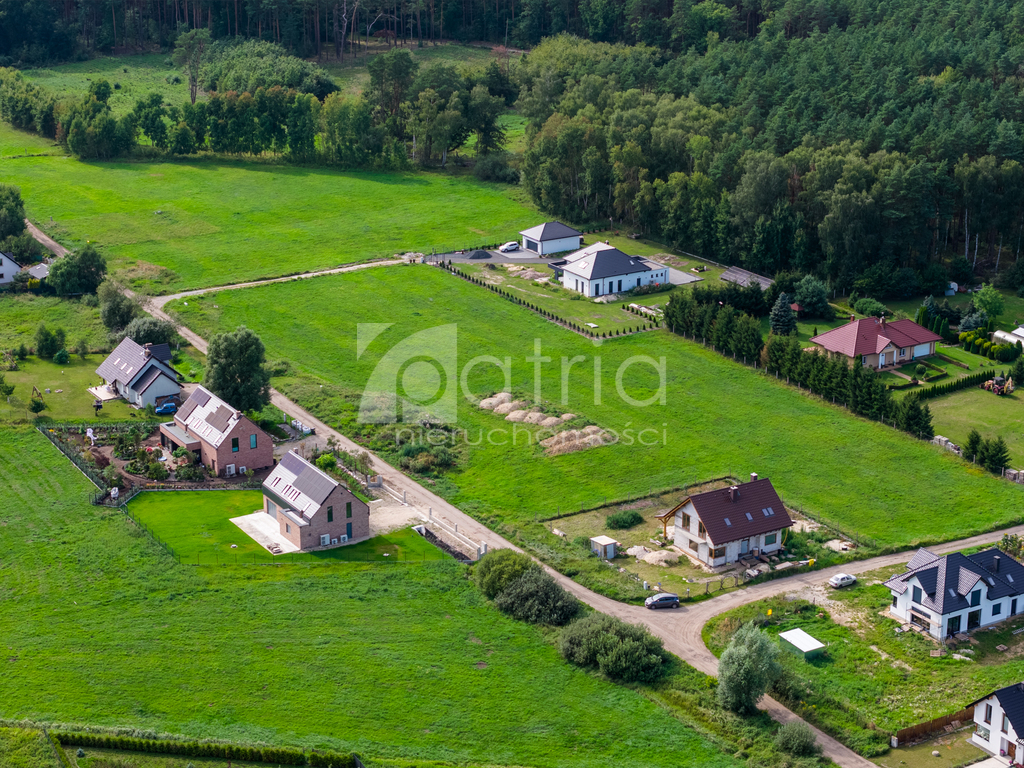 Działka z warunkami zabudowy o powierzchni 1051 m2 (4)