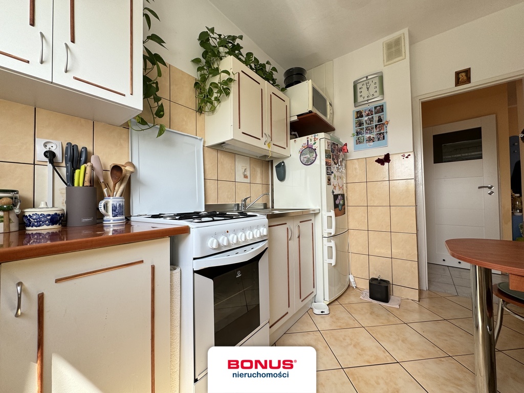 Ładne i komfortowe 2 pokoje na Os.Majowym (3)