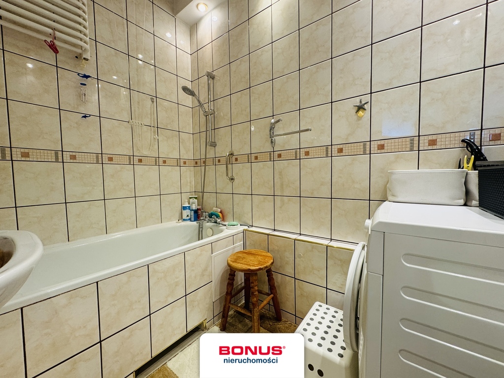 Ładne i komfortowe 2 pokoje na Os.Majowym (11)