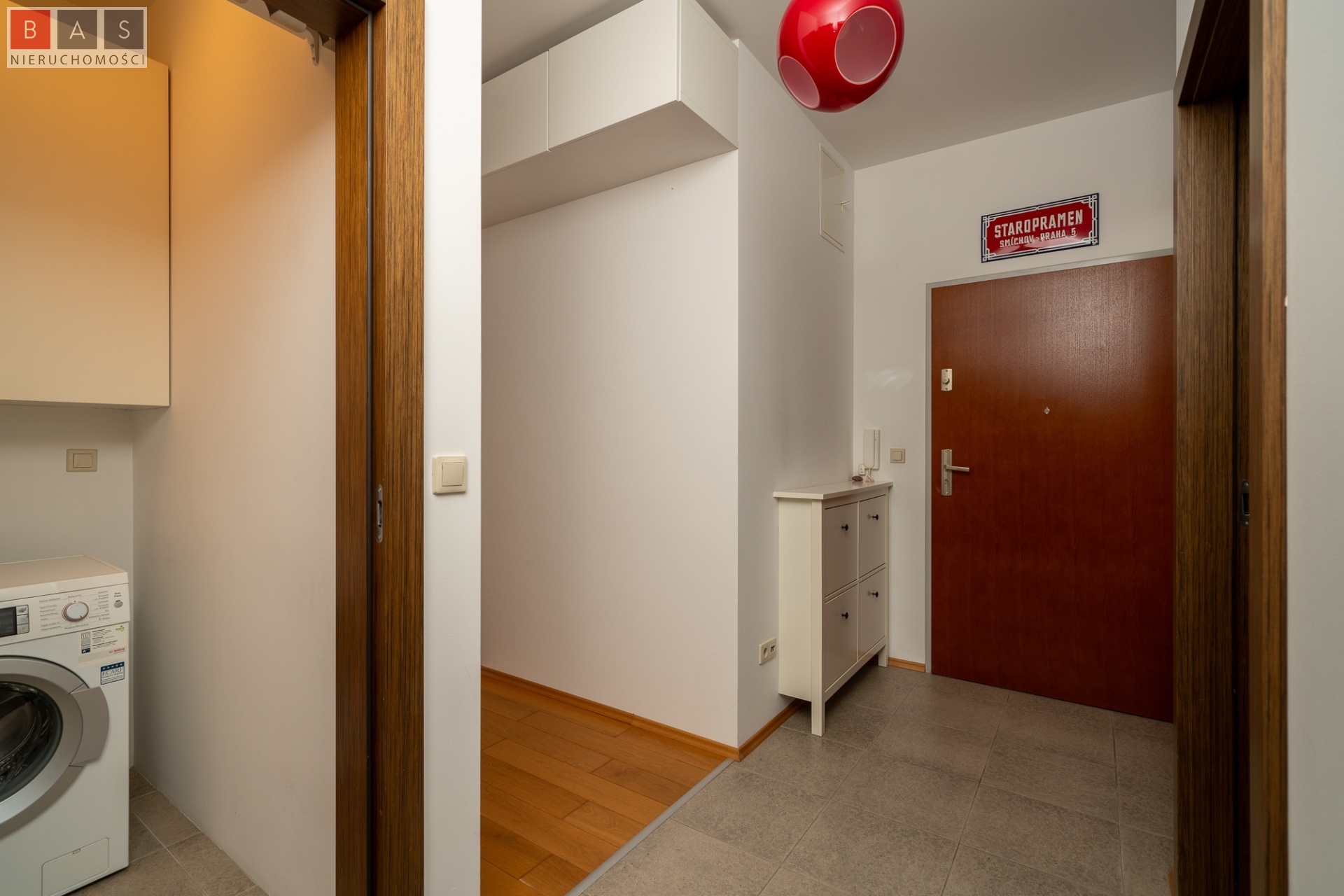 Mieszkanie z garażem i komórką lokatorską w cenie (6)