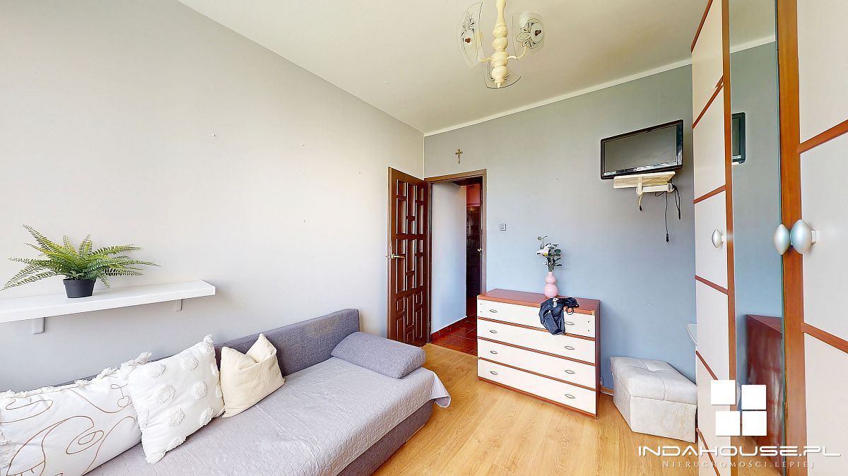 Słoneczne 2 pokojowe, oddzielna kuchnia, loggia

 (9)